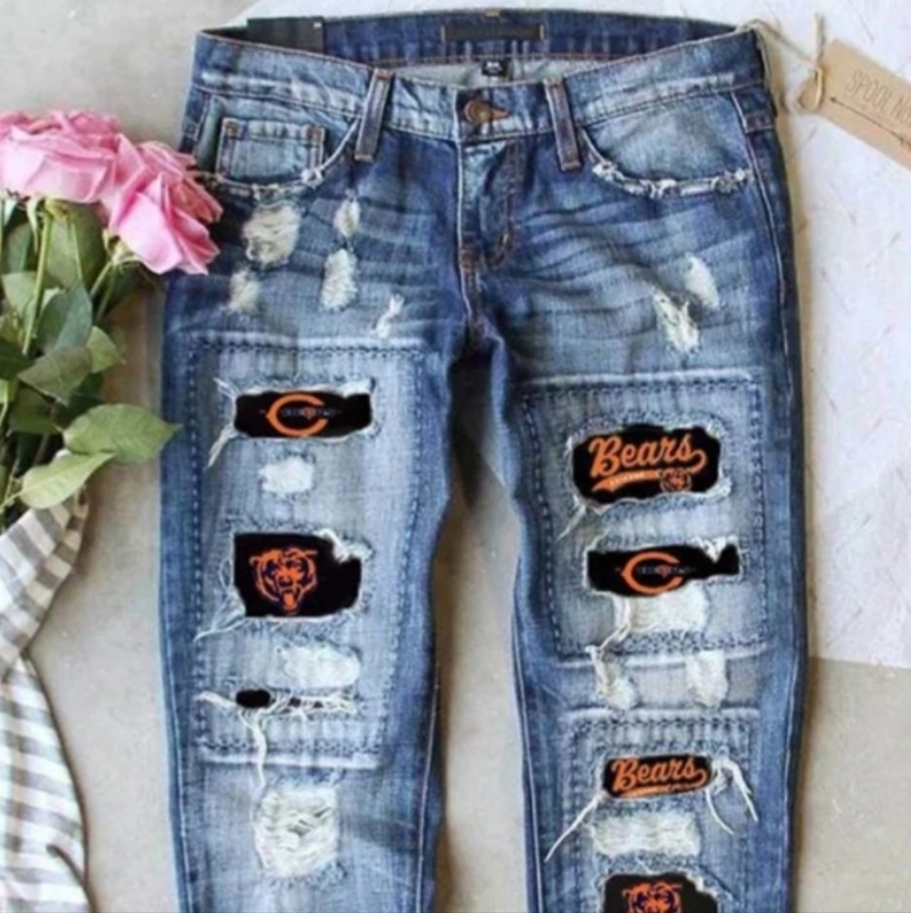 CHICAGO BEARS Distressed Blue Jeans with CHICAGO BEARS Patches. 5x-20W